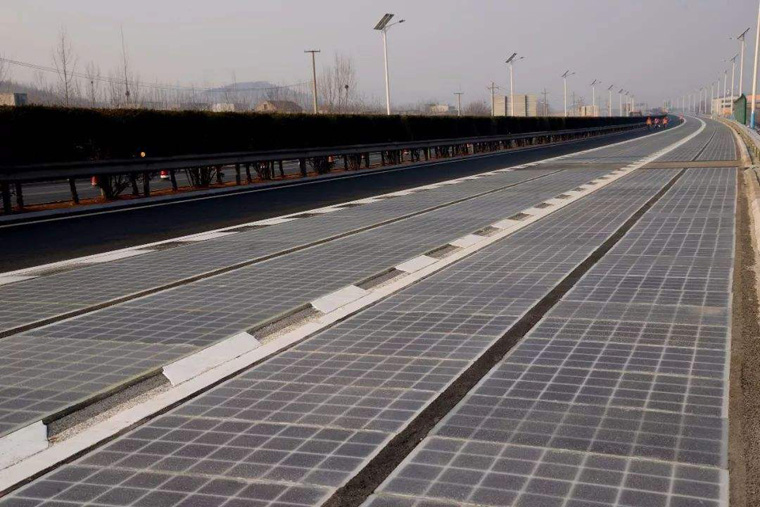 光伏高速公路原理，電動汽車在光伏高速上怎樣充電