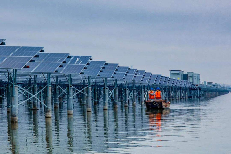 漁光互補光伏發(fā)電項目的必備條件，漁光互補一畝水塘能建多少光伏