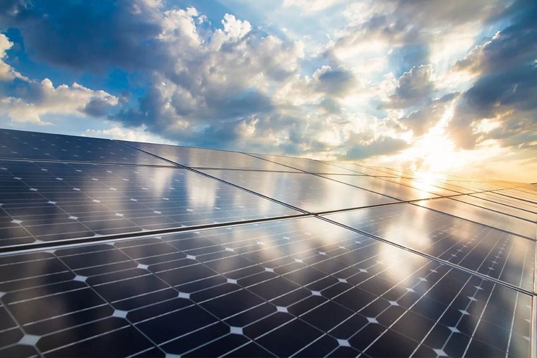 光伏發(fā)電、聚光發(fā)電、光熱太陽能、太陽能光電之間有什么區(qū)別呢